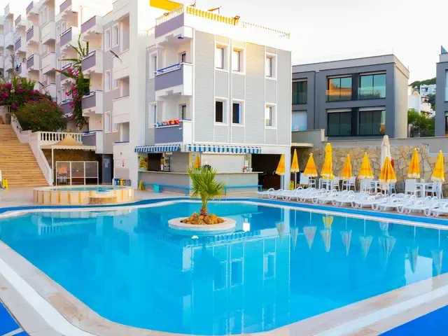 Sunpoint Hotel Bodrum (ex. Sunpoint Family Hotel; Sunpoint Suites), Бодрум