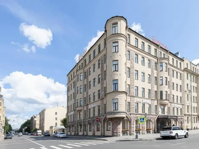 Бристоль (ex. Южная), Санкт-Петербург