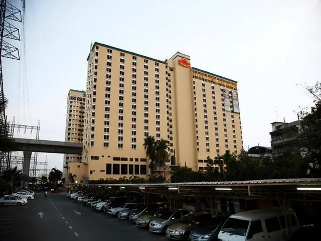 Nasa Vegas Hotel, Бангкок