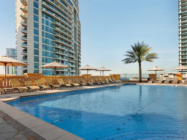 Ramada Hotel & Suites By Wyndham JBR, Дубай