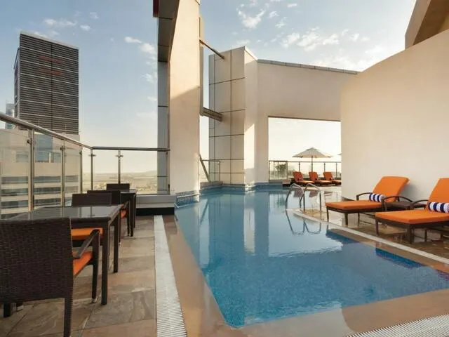 Ramada By Wyndham Abu Dhabi Corniche, Абу Даби / Аль Айн