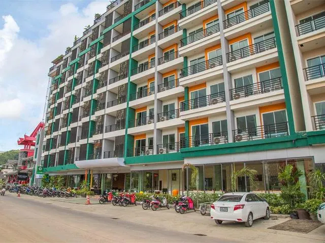 Zephyr Grand Hotel (ex. The Three By APK), Пхукет: Патонг