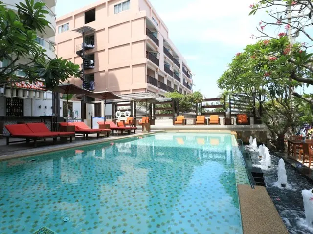 Pattaya Sea View, Паттайя