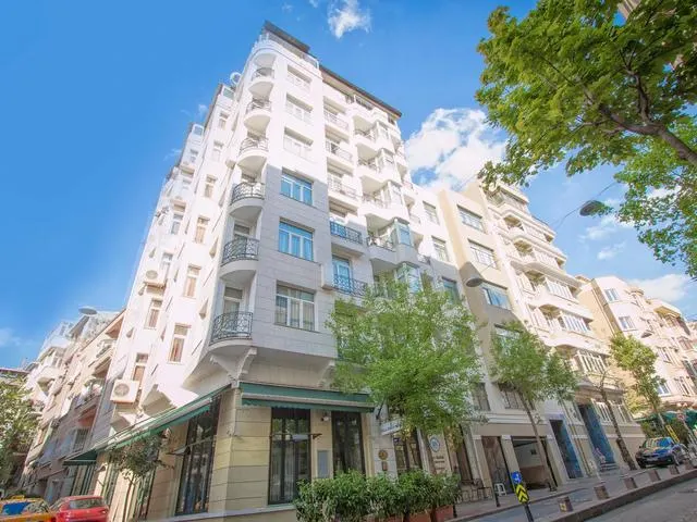 AHC Taksim (ex. Villa Zurich), Стамбул