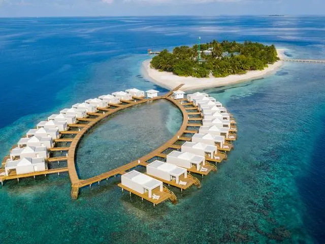 Sandies Bathala (ex. Bathala Island), Ари Атолл