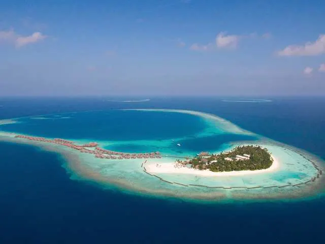 Constance Halaveli Maldives, Ари Атолл