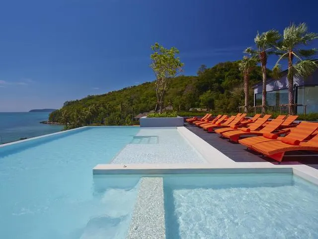 Bandara Phuket Beach Resort, Пхукет: Панва