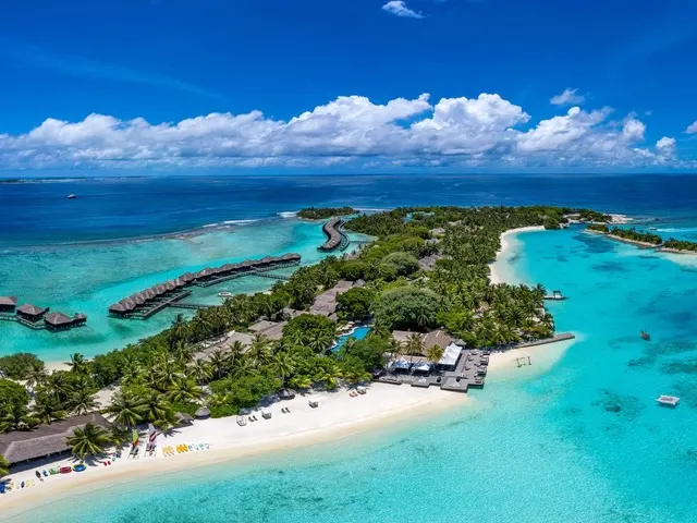 Sheraton Maldives Full Moon Resort & Spa, Северный Мале Атолл