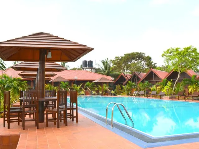 JKAB Beach Resort, Тринкомали