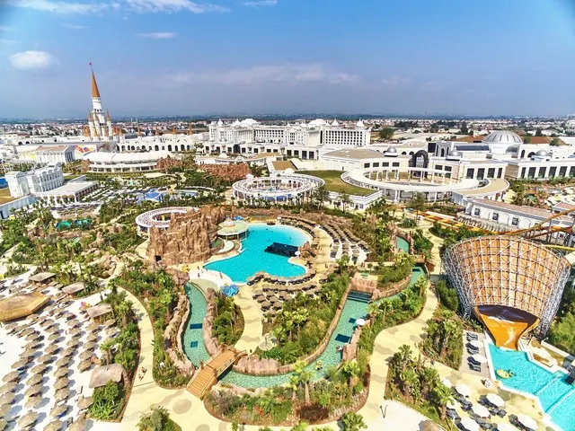 The Land Of Legends Kingdom (ex. Rixos The Land Of Legends Theme Park), Белек