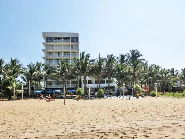 Beacon Beach, Негомбо