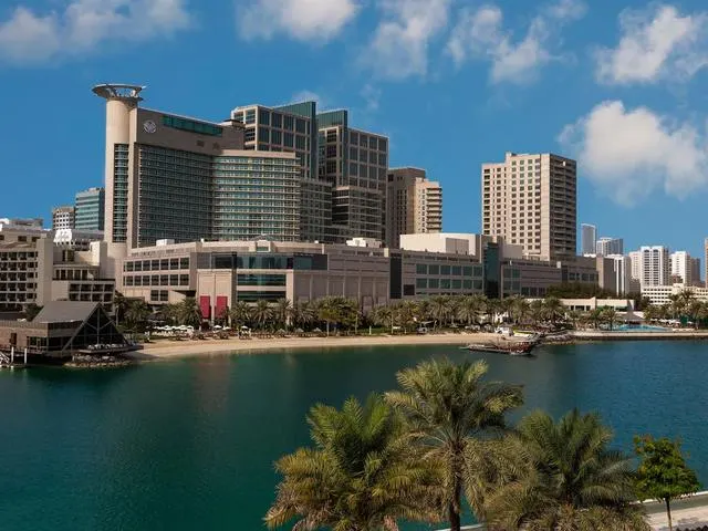 Beach Rotana Abu Dhabi (ex. Beach Rotana Hotel & Towers), Абу Даби / Аль Айн
