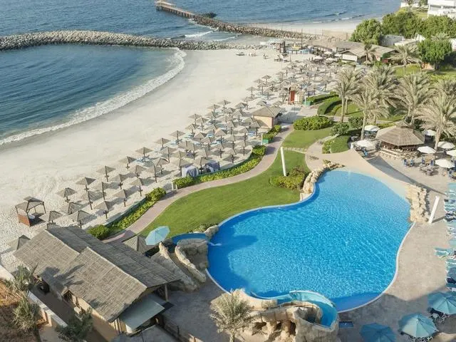 Coral Beach Resort, Шарджа