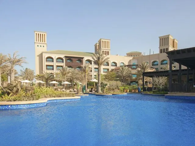 Desert Islands Resort & Spa by Anantara, Джебель-Дханна