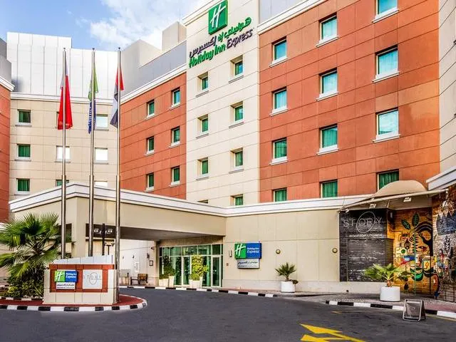 Holiday Inn Express Dubai - Internet City (ex. Express By Holiday Inn Dubai-Internet City), Дубай