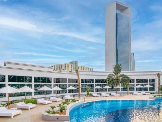 Radisson Blu Hotel & Resort, Abu Dhabi Corniche (ex. Hilton Abu Dhabi Hotel), Абу Даби / Аль Айн