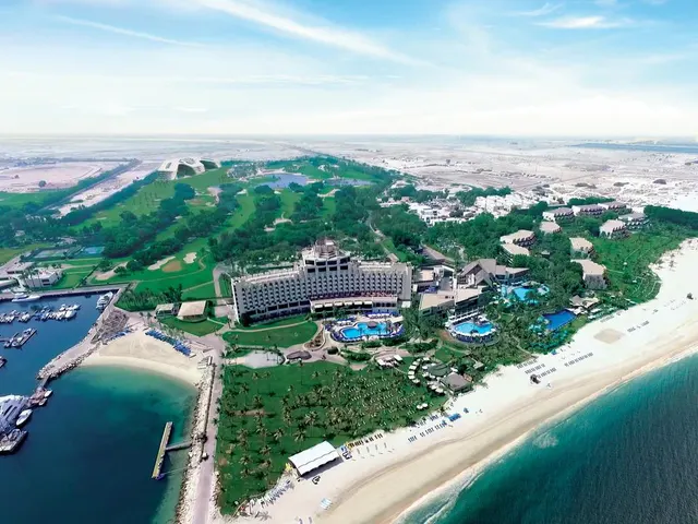 JA Beach (ex. Jebel Ali Hotel), Дубай