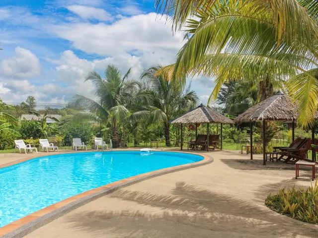 ThaiLife Wellness And Meditation Resort (ex. Thailife Homestay Resort & Spa), Као Лак