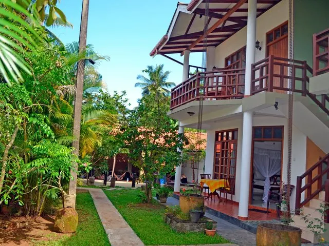 Dandelion Unawatuna (ex. Palitha Guest House), Унаватуна