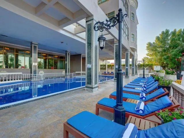 Sahara Beach Resort & Spa (ex. Royal Beach Resort & SPA; Khalidiah Beach Resort & SPA), Шарджа