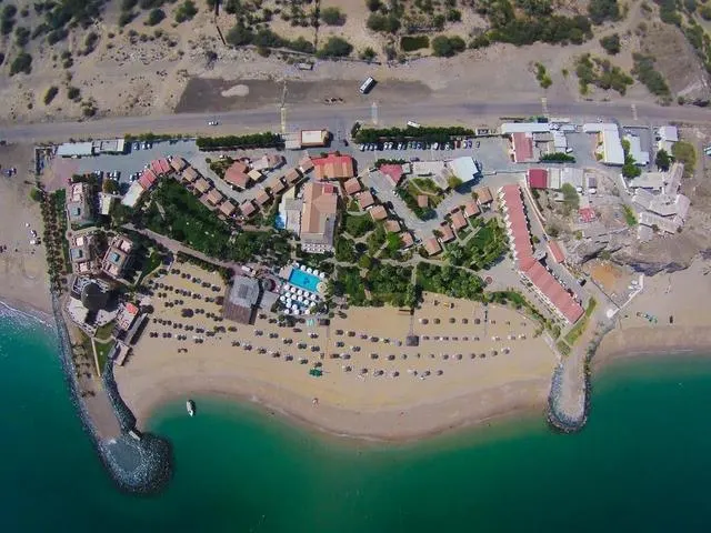 Sandy Beach Hotel & Resort (ex. Sandy Beach Motel), Фуджейра