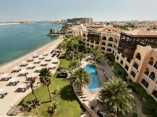 Shangri-La Hotel Qaryat Al Beri Abu Dhabi, Абу Даби / Аль Айн