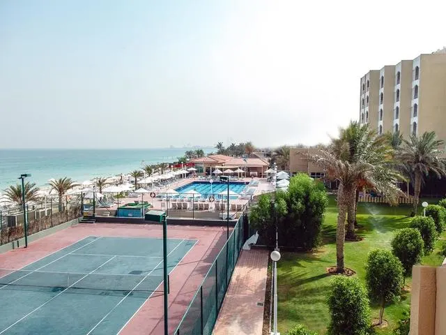 Sharjah Carlton, Шарджа