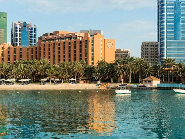 Sheraton Abu Dhabi Hotel & Resort, Абу Даби / Аль Айн