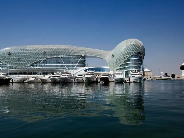 W Abu Dhabi - Yas Island (ex. The Yas; Yas Viceroy), Абу Даби / Аль Айн