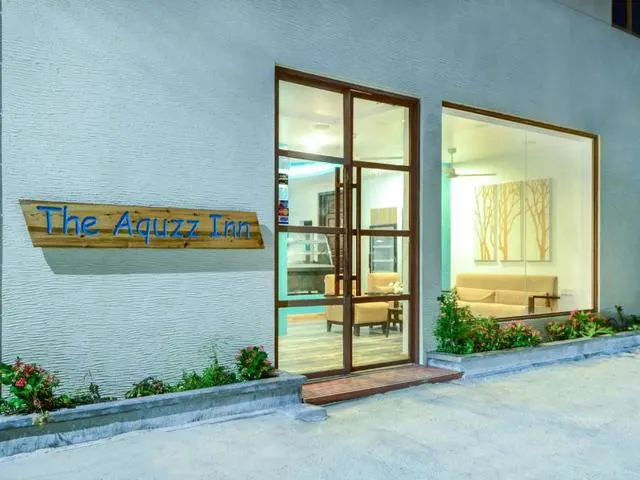 Kue Hotels (ex. Aquzz inn Maafushi; Beachwood Maafushi), Южный Мале Атолл