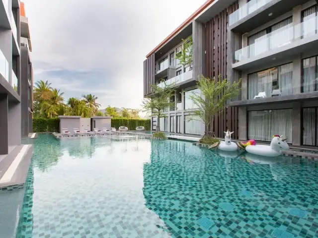 Maya Phuket, Пхукет: Най Янг