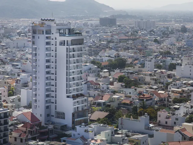 Seaesta Nha Trang (ex. Sen Viet Premium Nha Trang), Нячанг