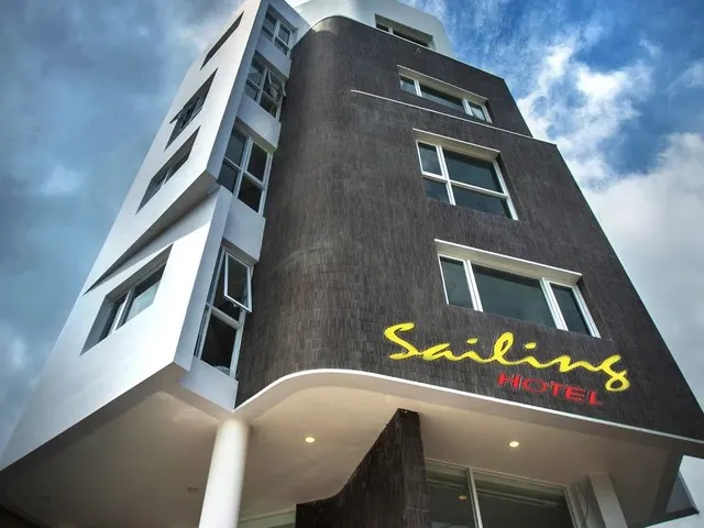 Sailing Hotel, Фукуок