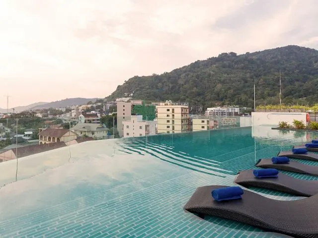 Mercure Phuket Patong Journeyhub (ex. Journeyhub Phuket Patong; Oakwood Journey Hub), Пхукет: Патонг
