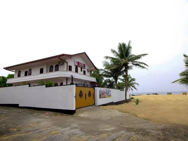 Italia Beach, Балапития