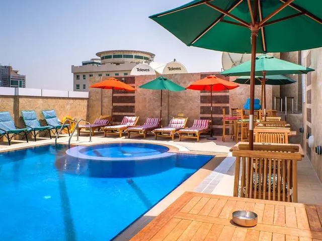 Crystal Plaza Al Majaz (ex. Tulip Inn Al Khan), Шарджа