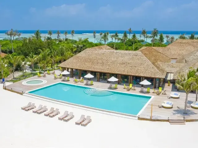 Jawakara Nala Maldives (ex. Innahura Maldives Resort), Лавиани Атолл