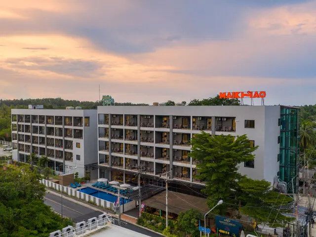 Maikhao Hotel, Managed By Centara (ex. Maikhao Hotel & Residence), Пхукет: Май Кхао