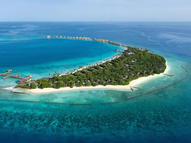 JW Marriott Maldives Resort & Spa, Шавиани Атолл
