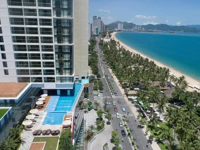 Vinpearl Beachfront Nha Trang (ex. Vinpearl Condotel Beachfront Nha Trang), Нячанг