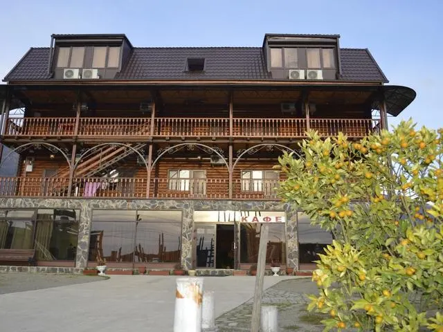 Абхазская Усадьба (Abhazskaya Usad'ba), Гагра