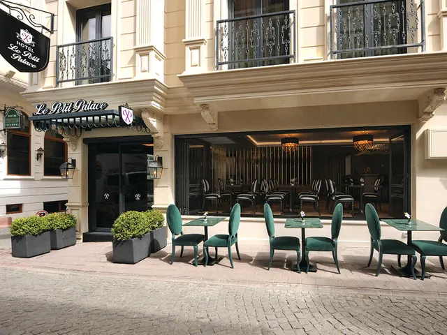 Le Petit Palace, Стамбул