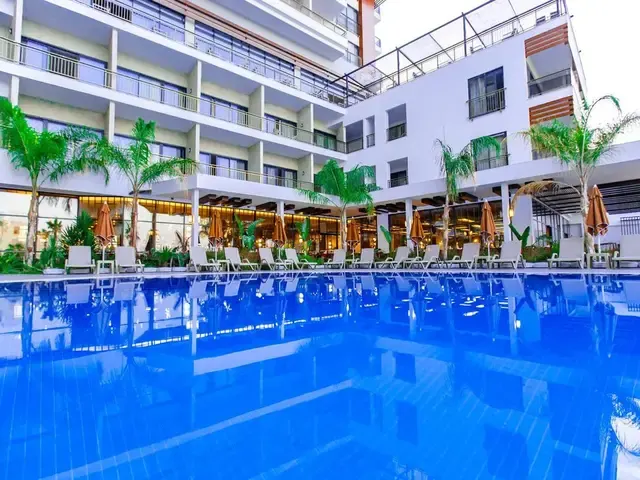 Alexia Resort & Spa, Сиде-Центр
