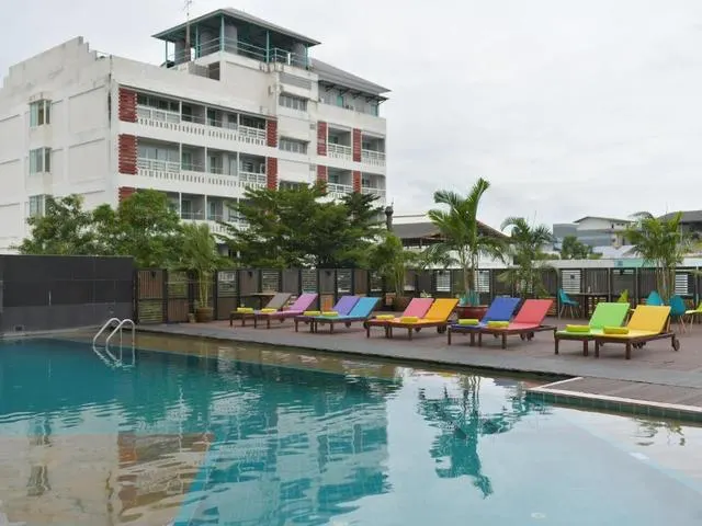 The Seasons Pattaya (ex. All Seasons), Паттайя