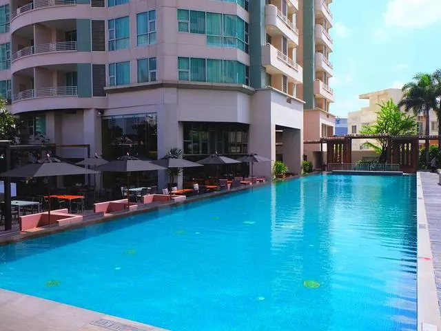 JC Kevin Sathorn Bangkok (ex. Anantara Bangkok Sathorn), Бангкок