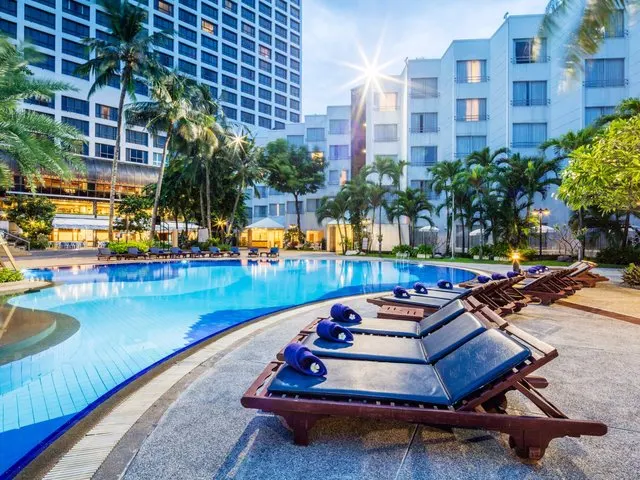Cholchan Pattaya Beach Resort, Паттайя