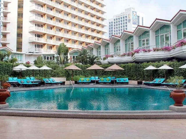 Dusit Thani Bangkok, Бангкок