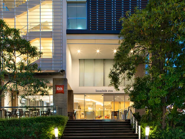 Ibis Bangkok Sathorn, Бангкок