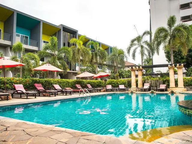 Lantana Pattaya Hotel & Resort (ex. Rattanasook & Serviced Apartment), Паттайя
