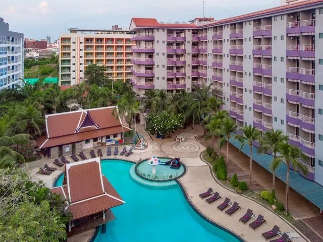 Heeton Concept Hotel Pattaya (ex. Mercure Hotel Pattaya; Mercure Accor Pattaya), Паттайя